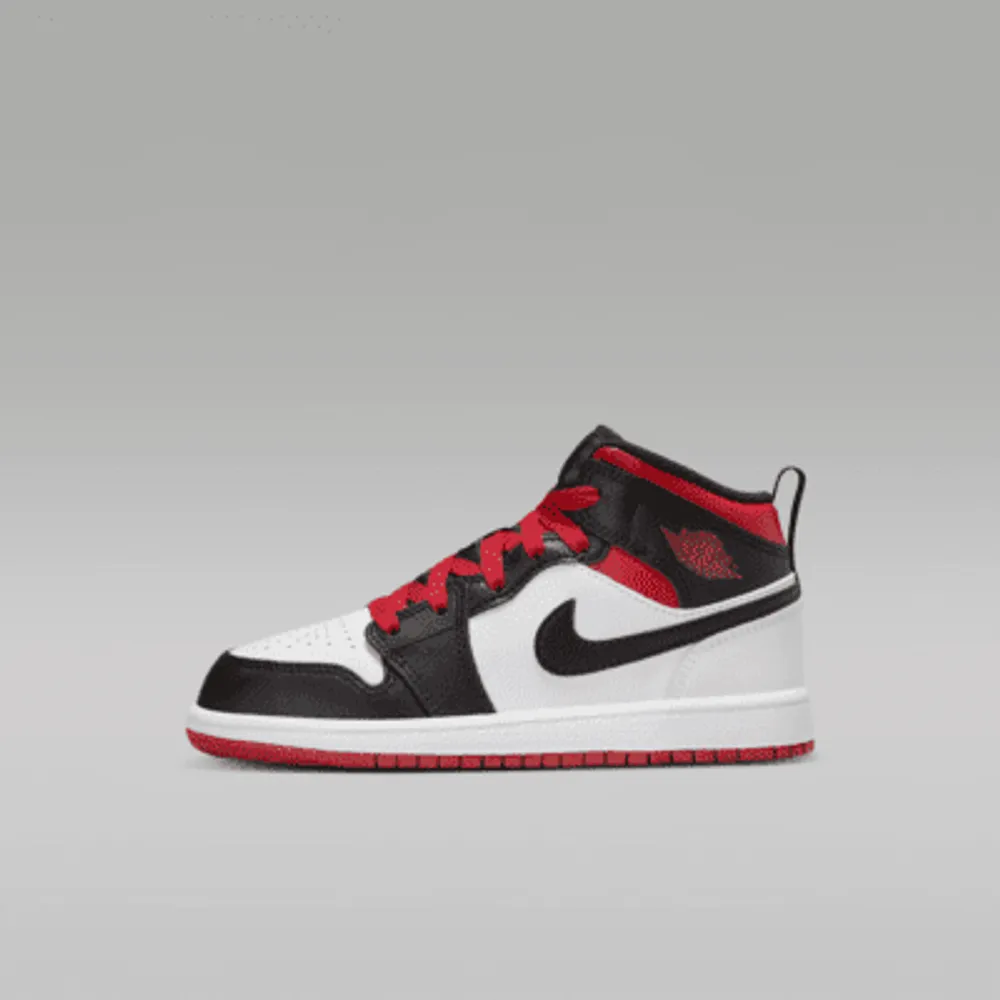 Nike Jordan 1 Mid Younger Kids Shoes. Nike UK King s Cross