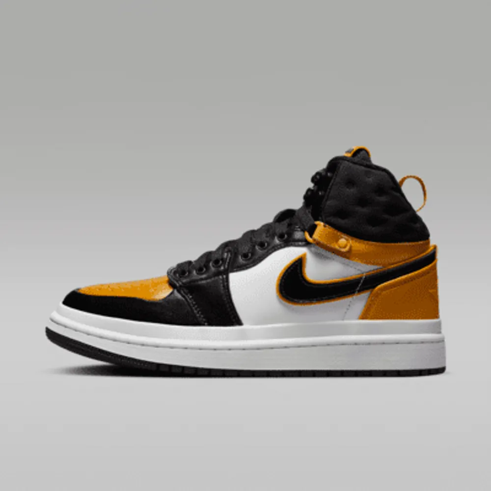 Nike jordan shop 1 retro womens