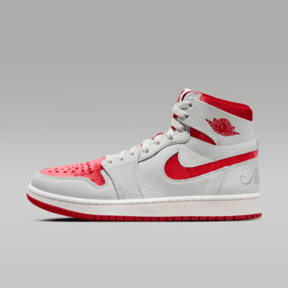 Nike Air Jordan 1 Zoom CMFT 2 Valentines Day Women s Shoes. Nike