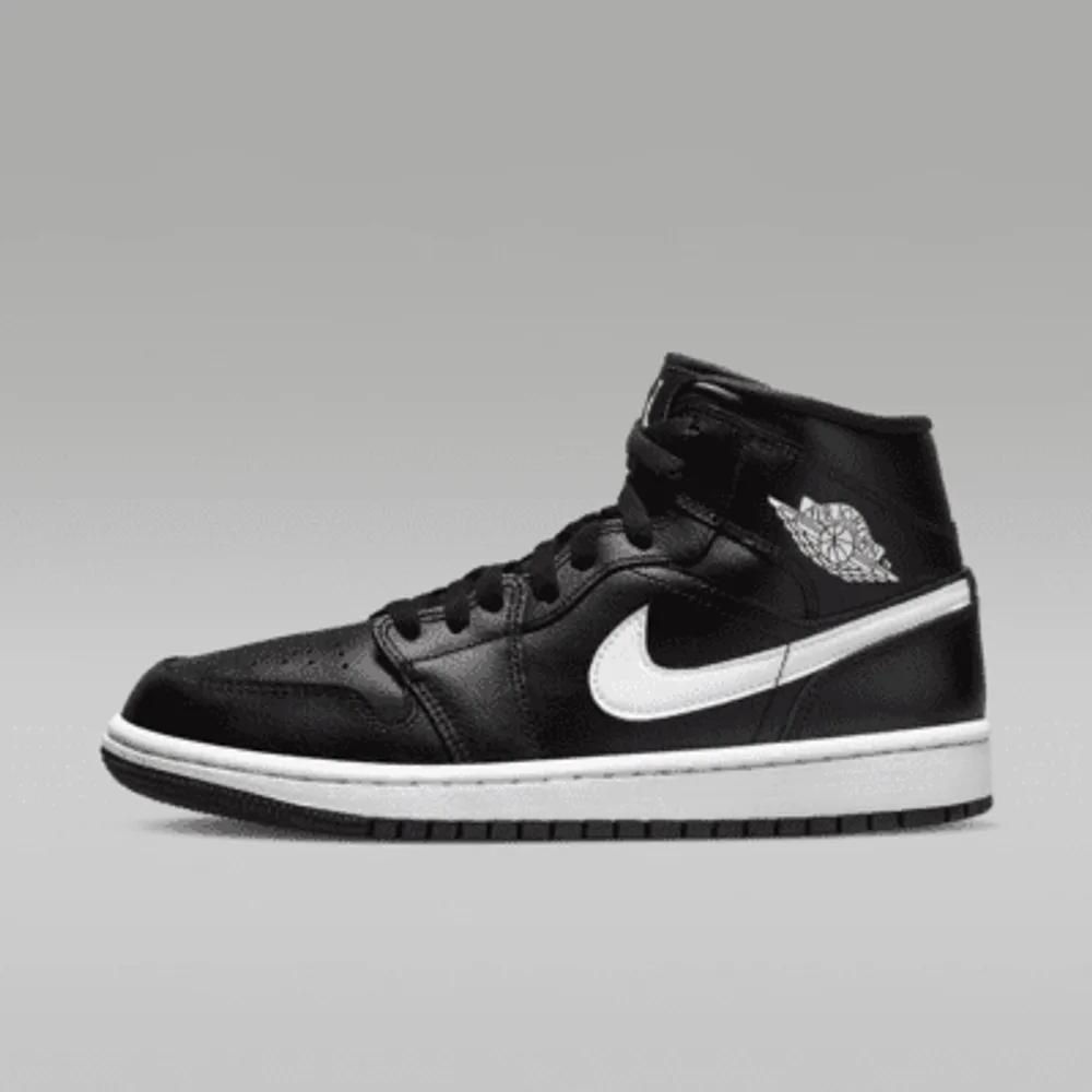 Nike air jordan on sale 1 mid black