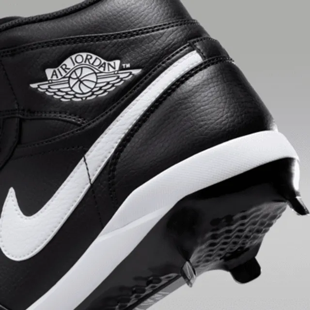 Nike Jordan 1 Retro MCS Low Men s Baseball Cleats. Nike The