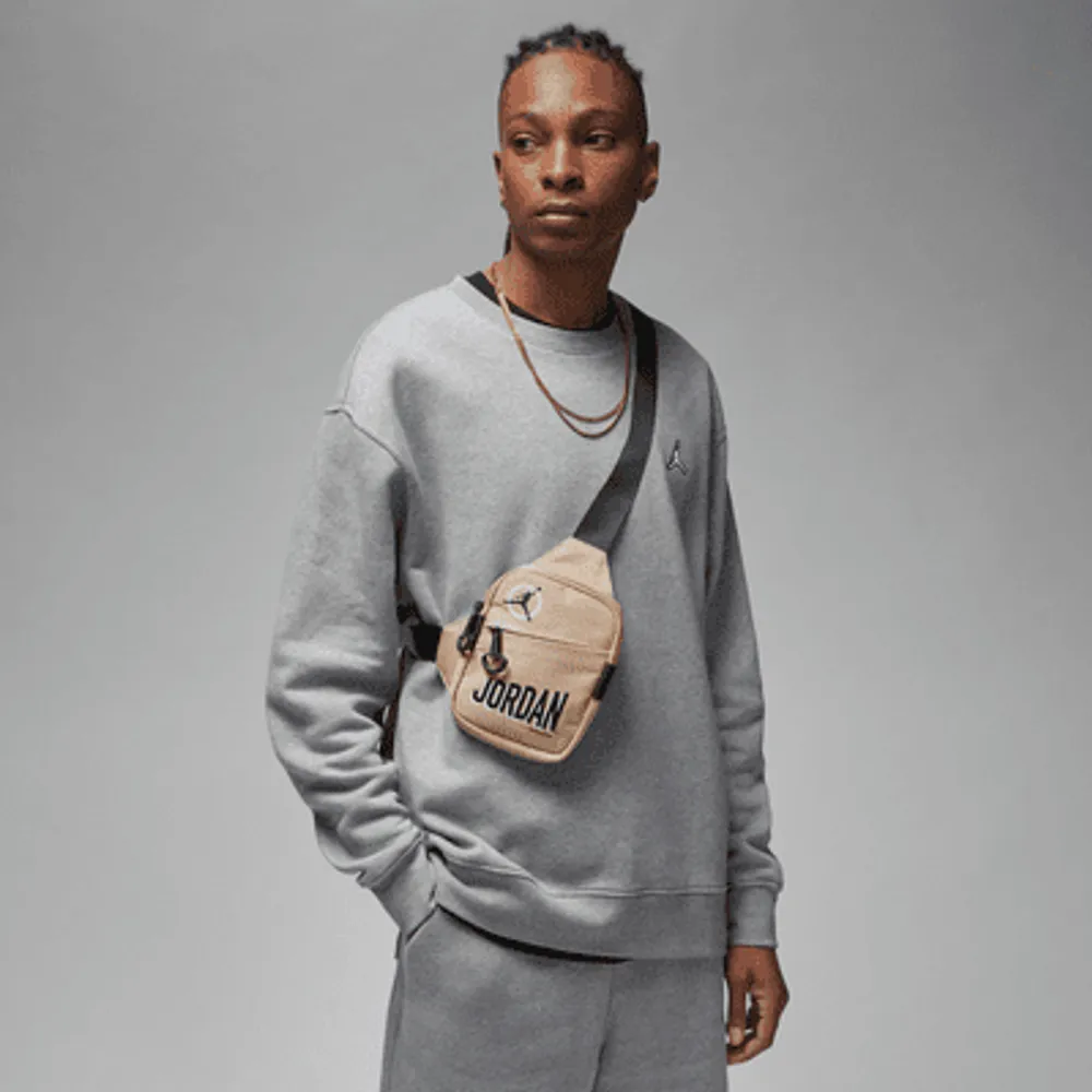 Nike air hip 2025 bag