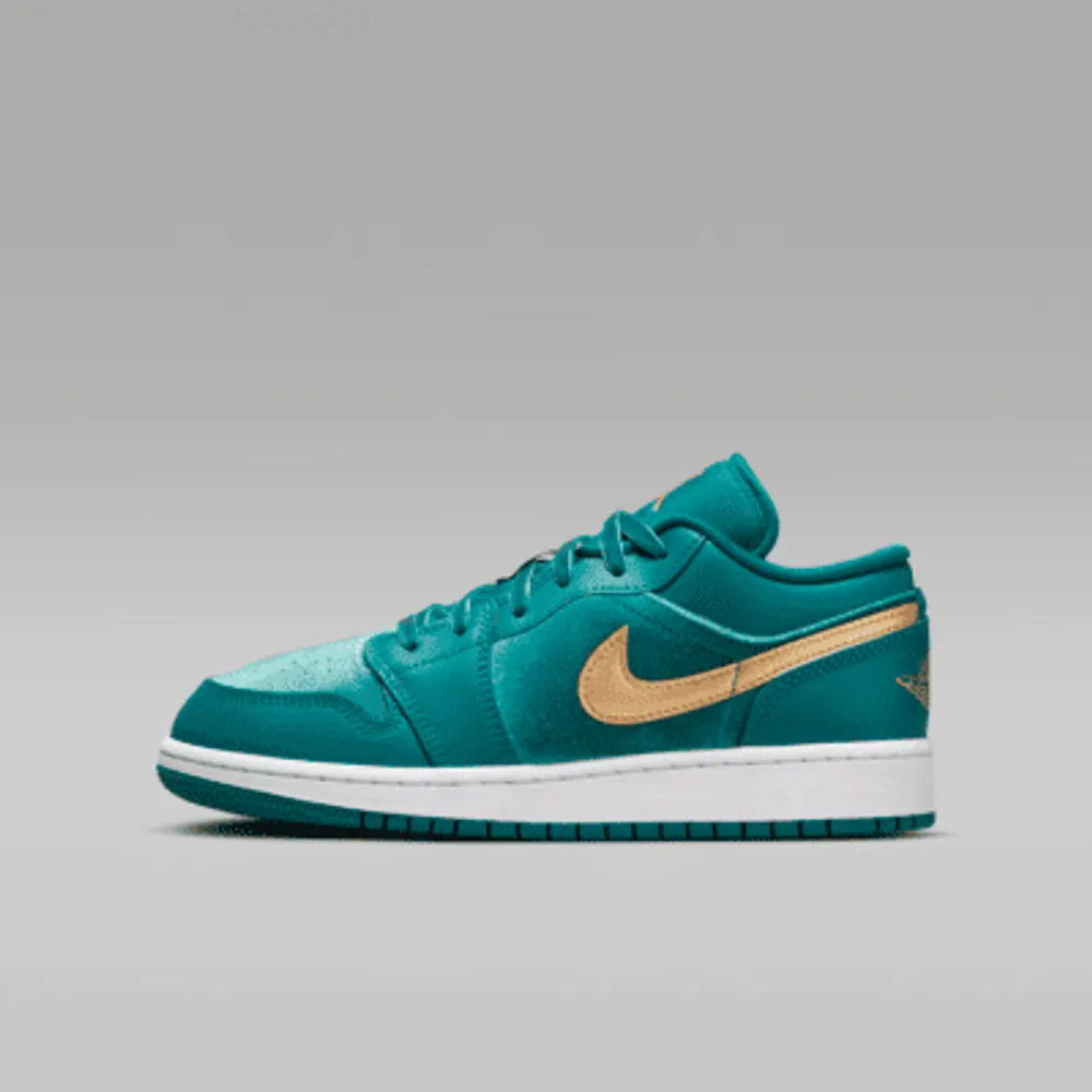 Aj1 low kids 2025