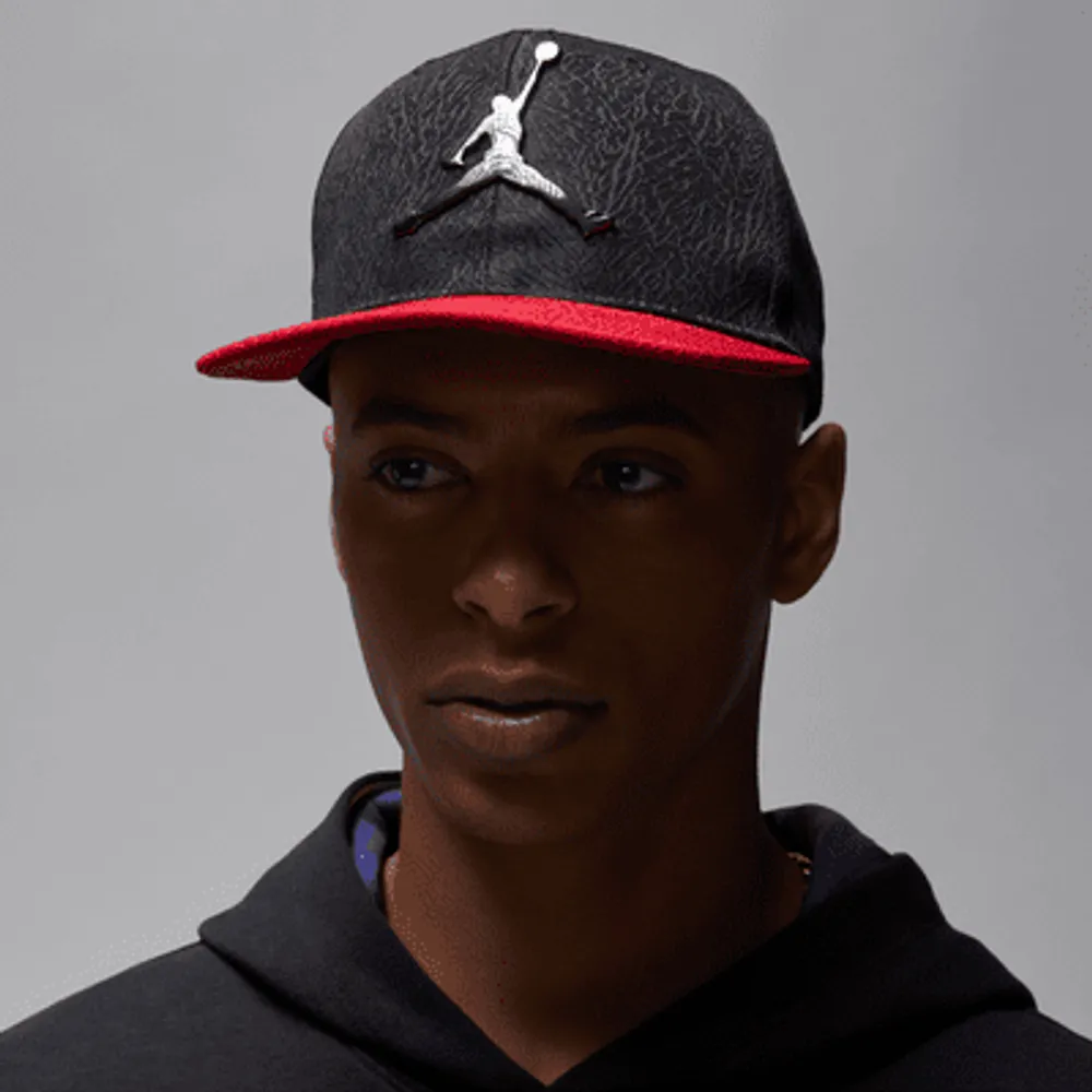 Nike Elephant Elite Snapback Big Kids Hat. Nike The Summit