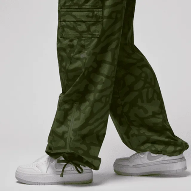 Nike swift discount camo pants