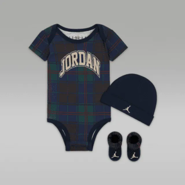 Nike Jordan Checked Bodysuit Hat and Booties Box Set Baby Set
