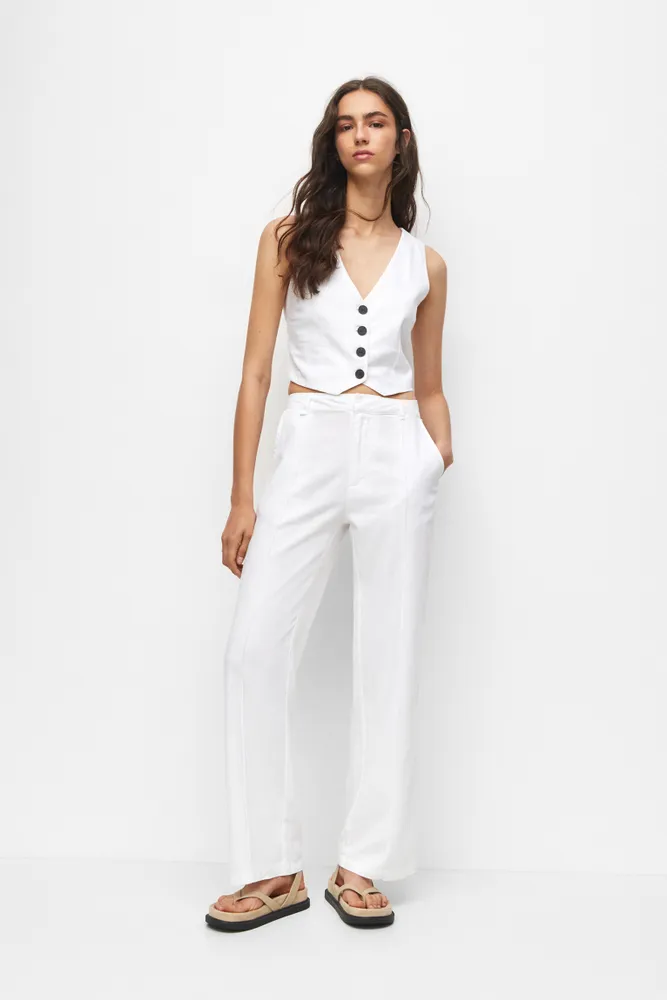 Pantalon lino shop pull and bear