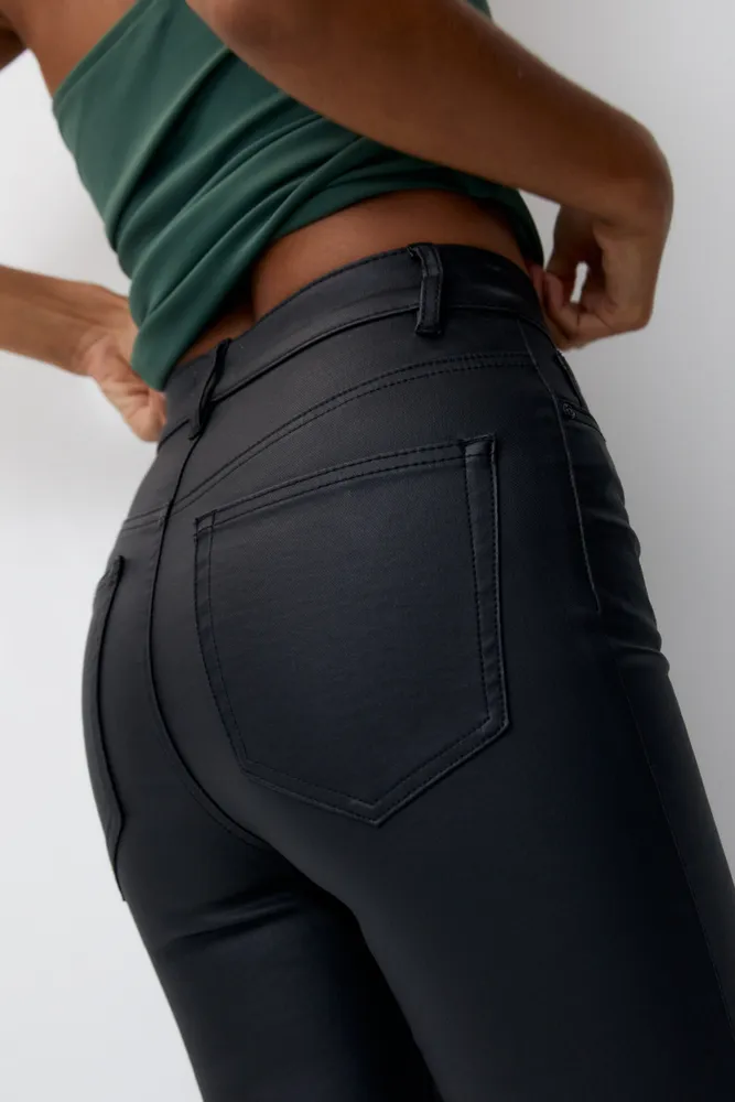 Pantalon tiro alto on sale coating