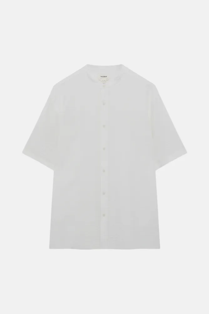Camisa cuello mao online pull and bear