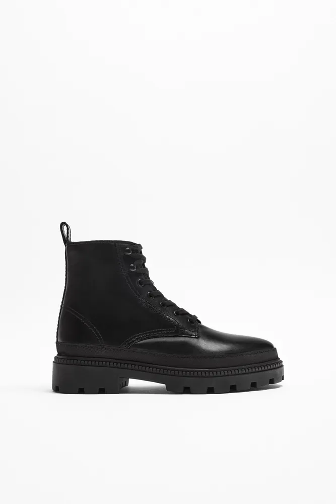 Zara LINED BOOTS | Mall of America®