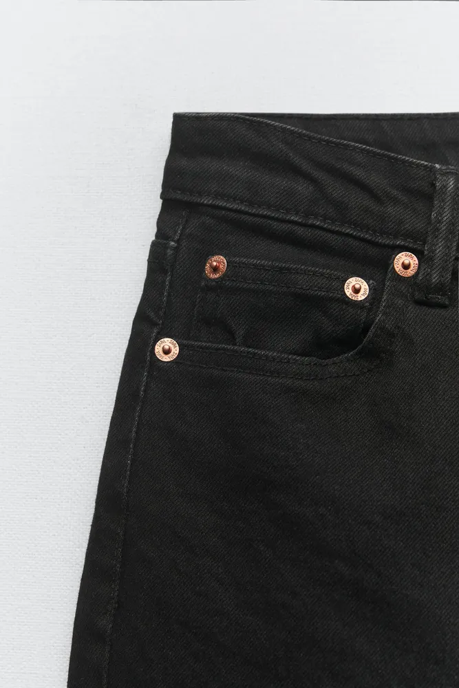 Zara TRF HIGH RISE STOVE PIPE JEANS Mall of America®