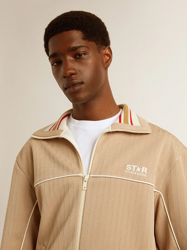 Shop Jacquemus Le Camionneur Gros Grain Sweatshirt Light
