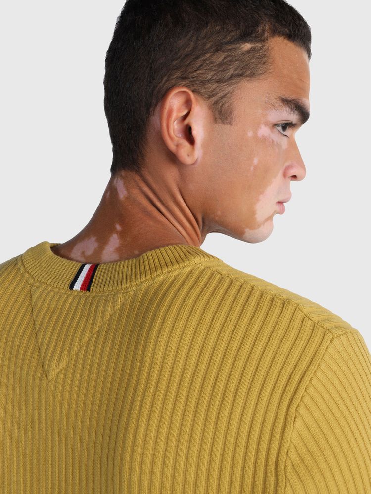 Sueter tommy hilfiger discount amarillo