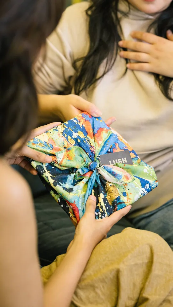 Outer Space Knot Wrap