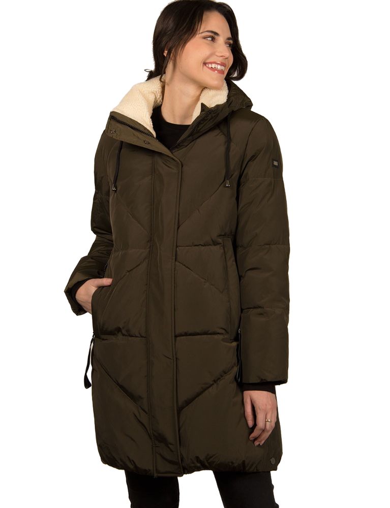 Coats Co Ample quilted coat by saki (059-MERI | Bayshore Shopping