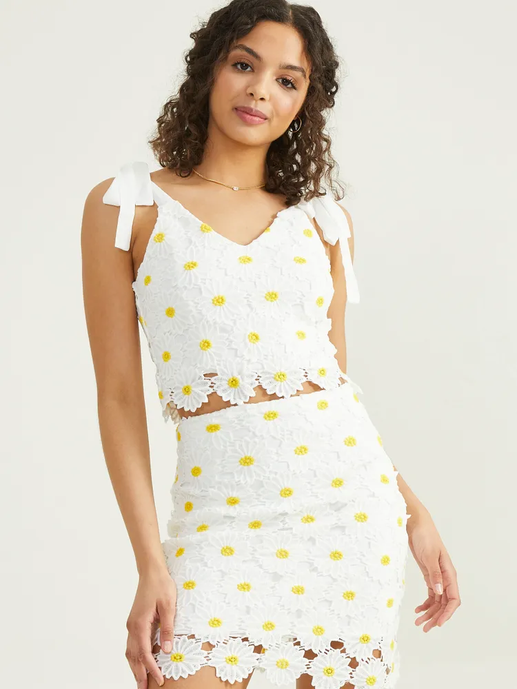 Altar'd State Daisy Crochet Top Mall of America®