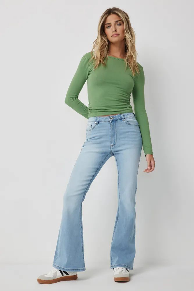 Ardene High Rise Flare Contour Jeans in Light Blue Size