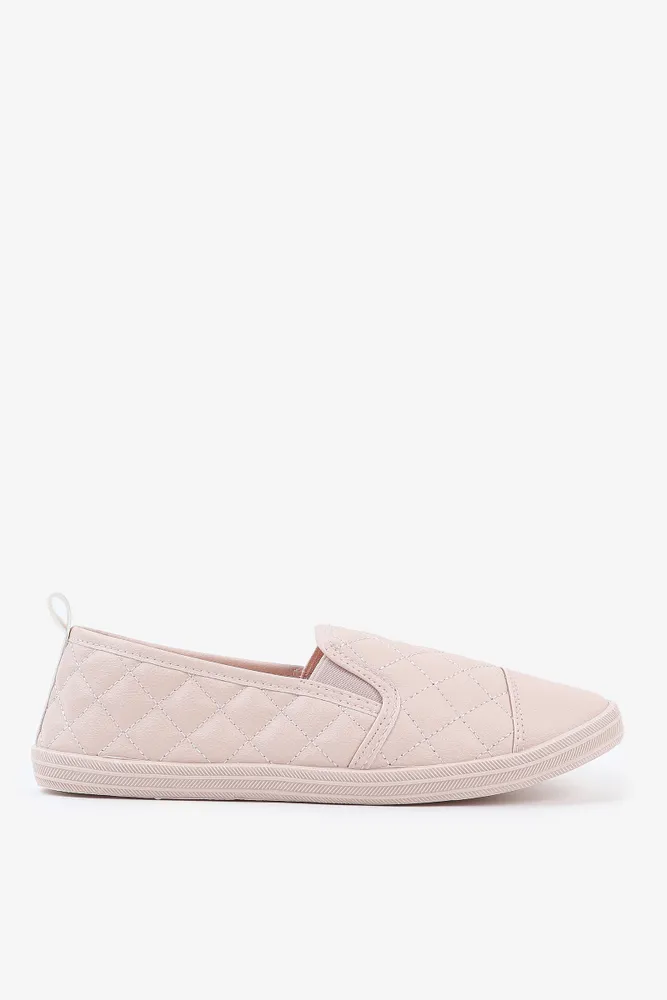 Ardene Monochrome Quilted Slip On Sneakers in Light Pink Size