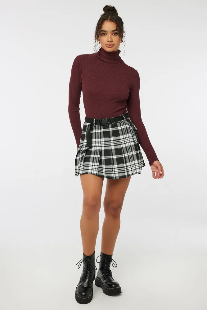 Ardene Plaid Mini Skirt with Belt and Pouch in Black Size