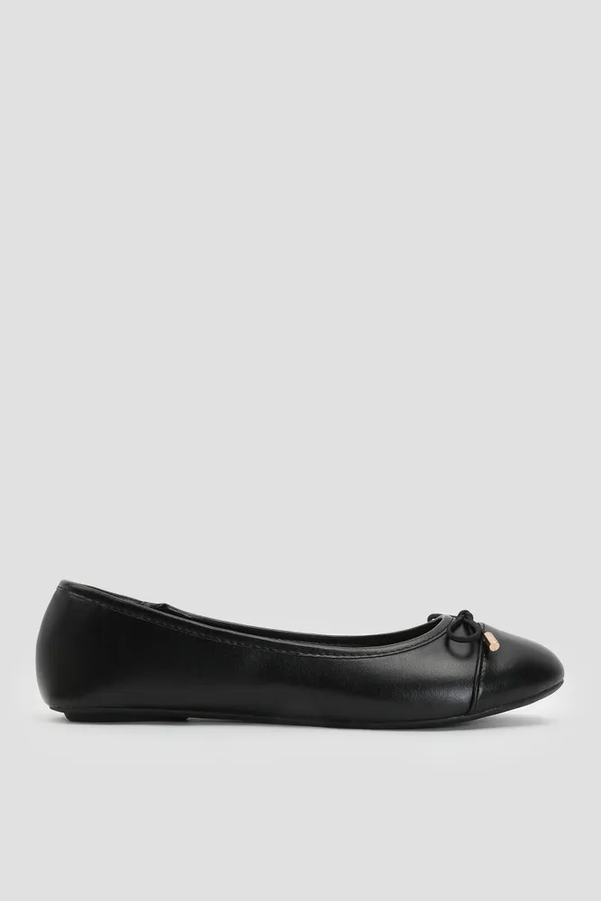 Ardene Ballet Flats with Bow in Black Size Faux Leather Rubber