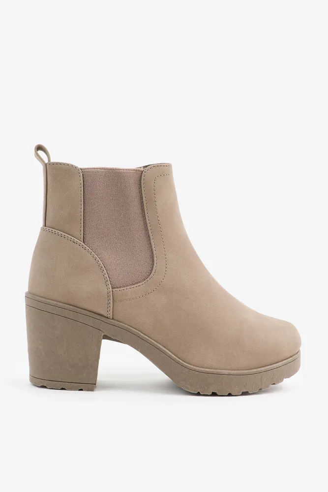 Ardene Block Heel Booties in Beige Size Faux Leather Faux