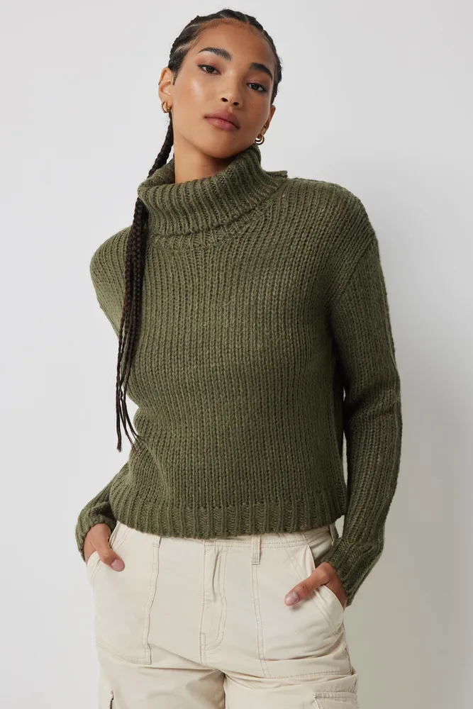 Ardene Drop Shoulder Turtleneck in Khaki Size Nylon