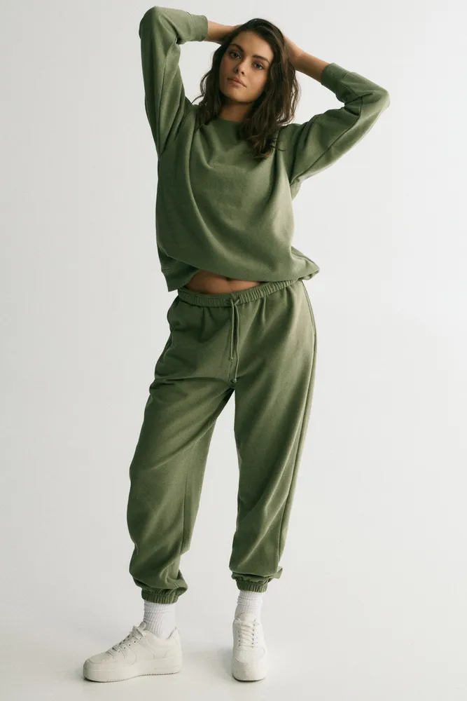 Ardene Solid Baggy Sweatpants in Khaki Size Polyester Cotton