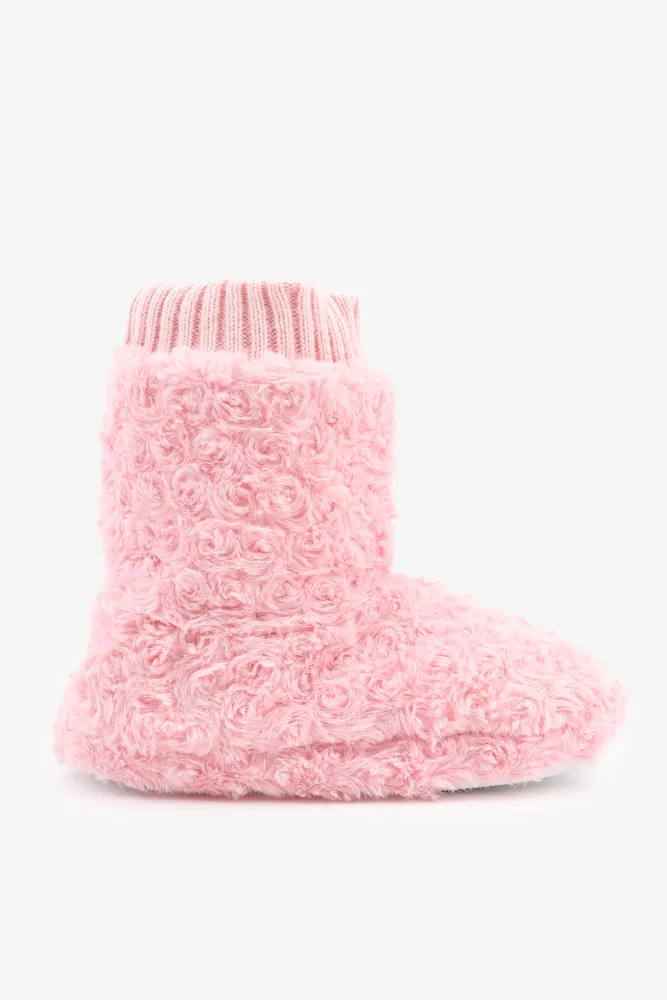 Pink fluffy boot top slippers