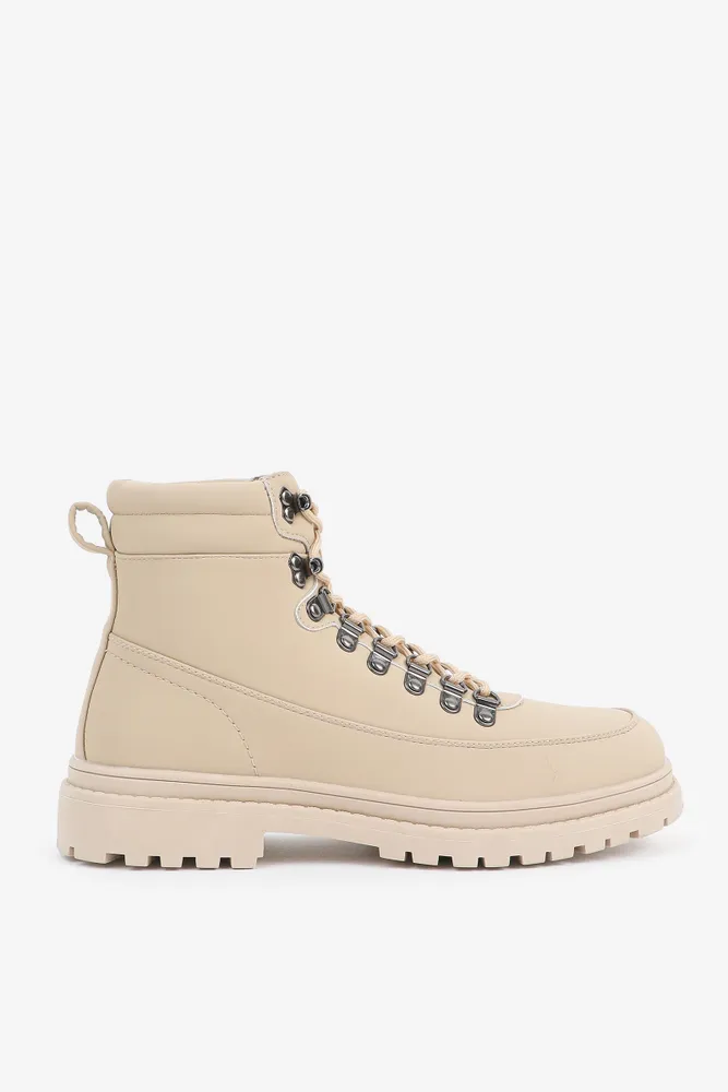 Mens tan hotsell hiking boots