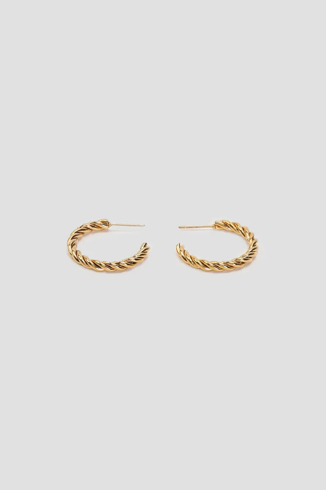 Ardene Stainless Steel Twisted Hoop Earrings in Gold Upper