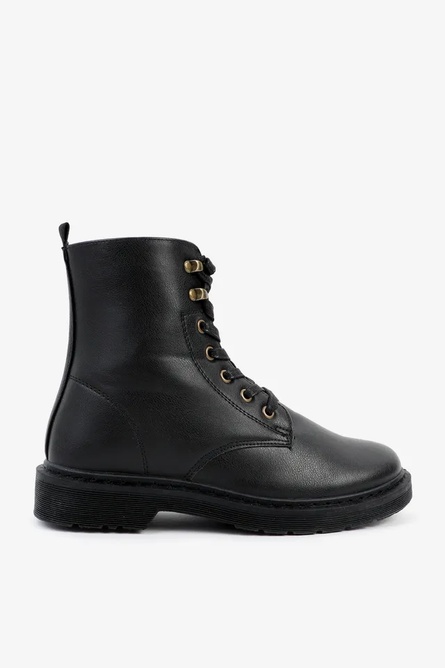 Ardene combat boots shop