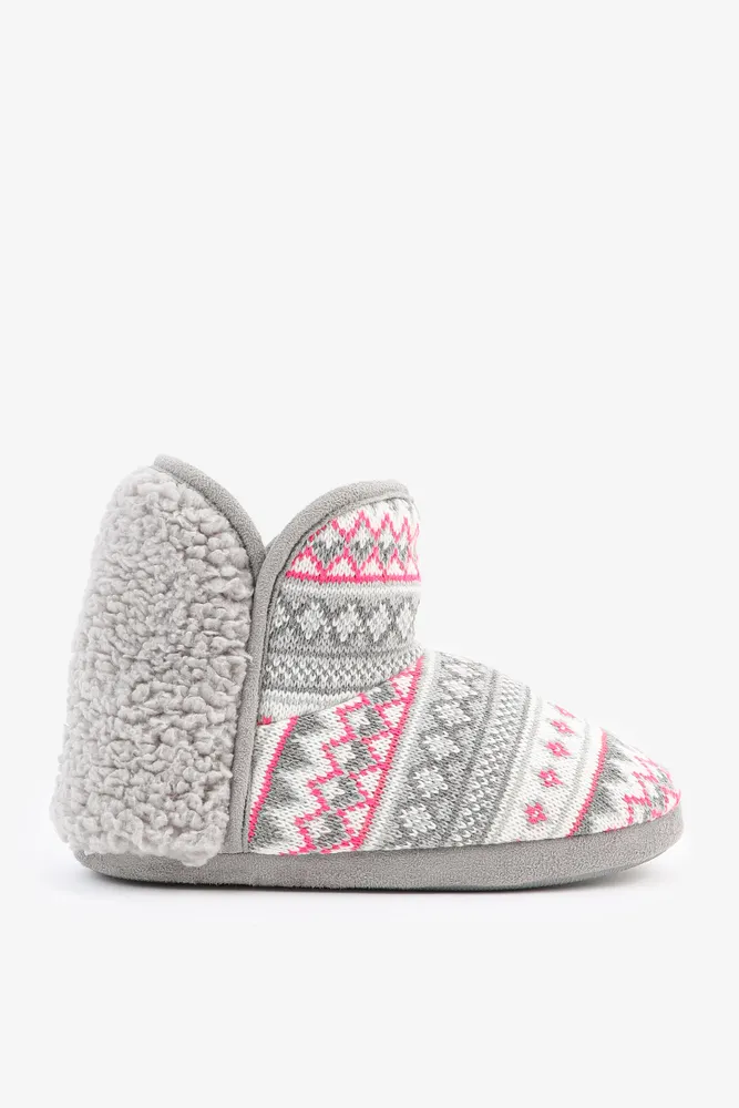 Ardene slippers deals