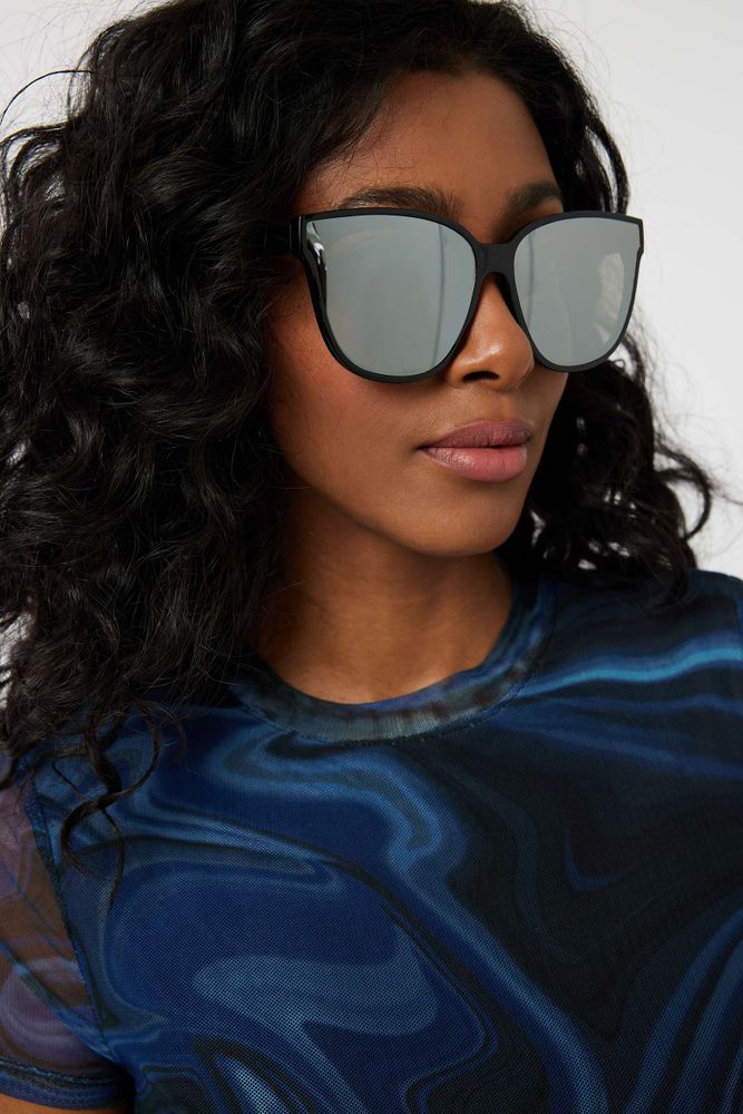 Ardene Chrome Lense Wayfarer Sunglasses in Black Coquitlam Centre