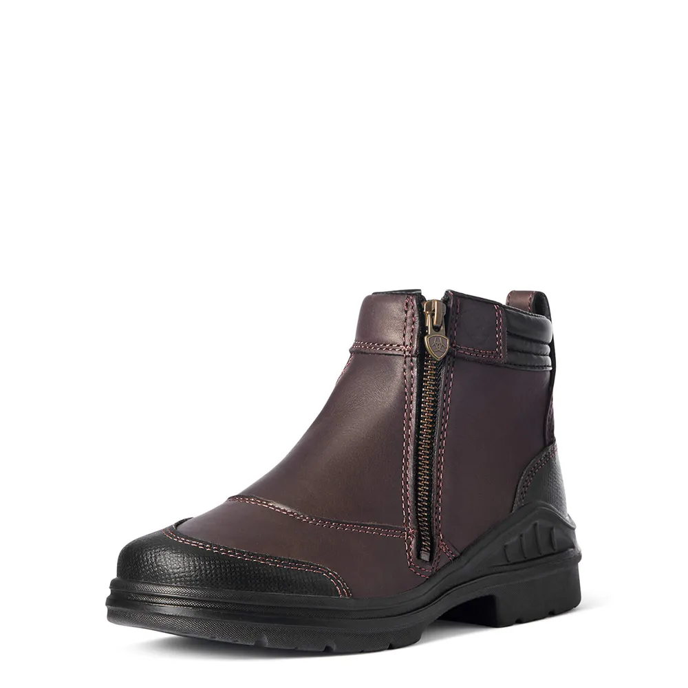Ariat barnyard deals