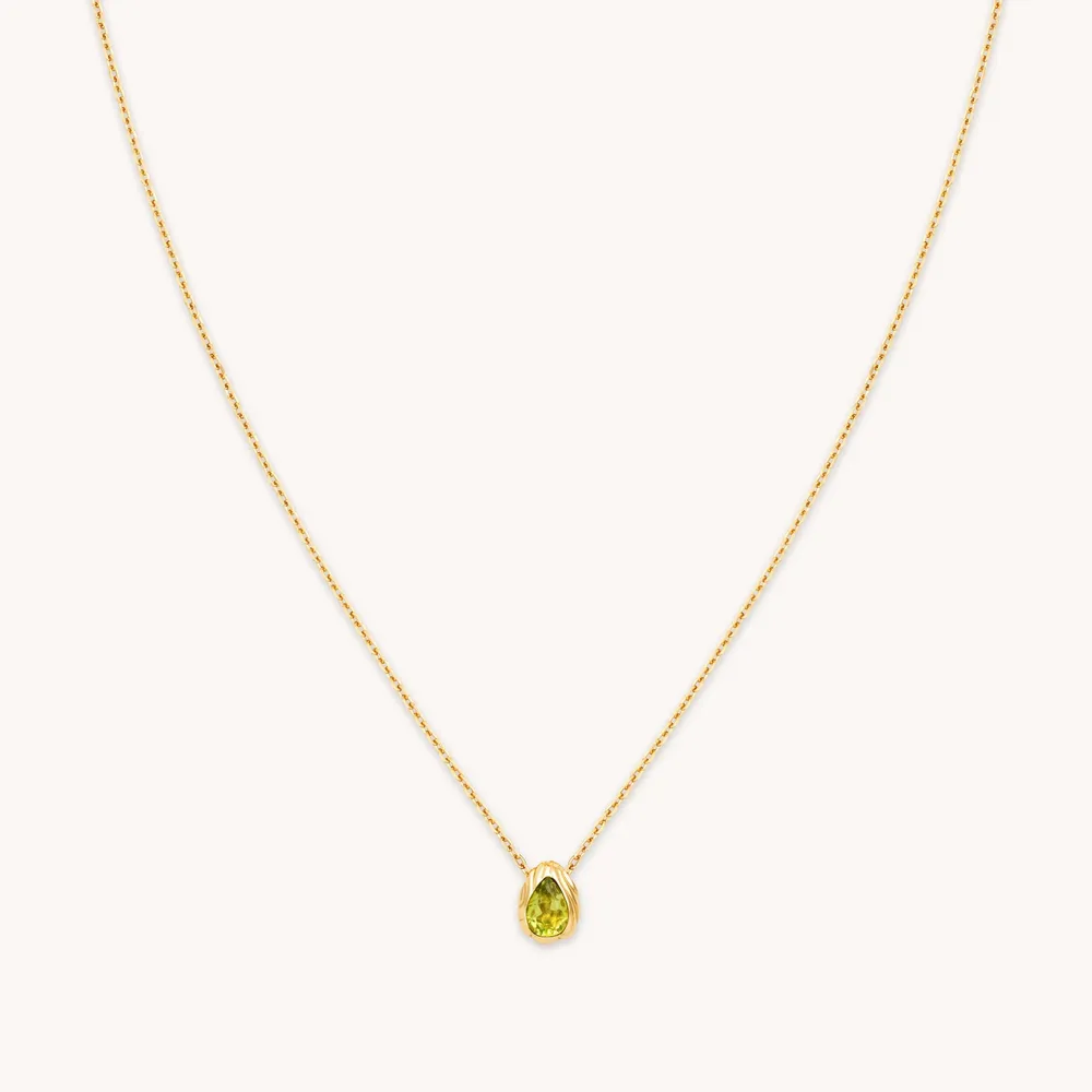 Astrid & Miyu Olivine Pendant Necklace in Gold | King's Cross