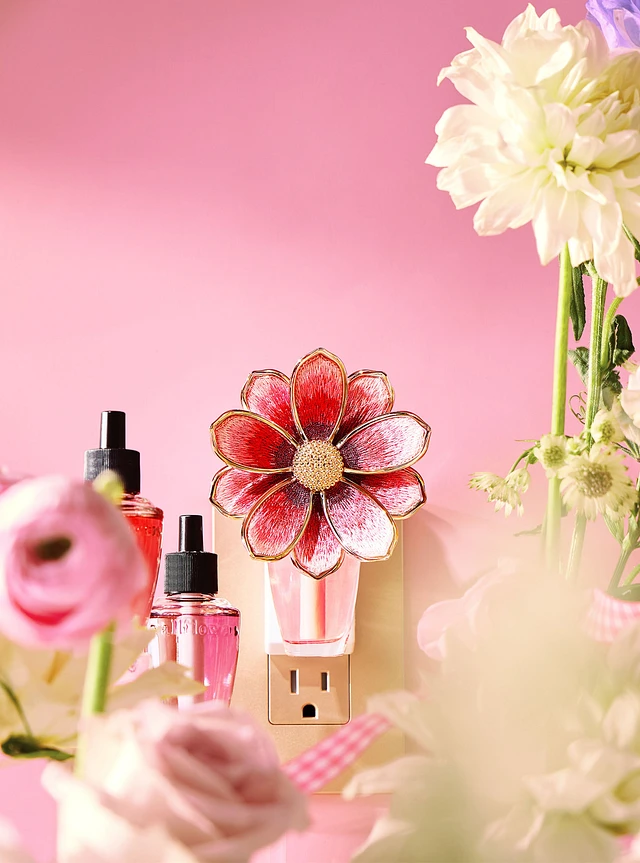 Bath & Body Works Embroidery Flower Scent Control™ Wallflowers