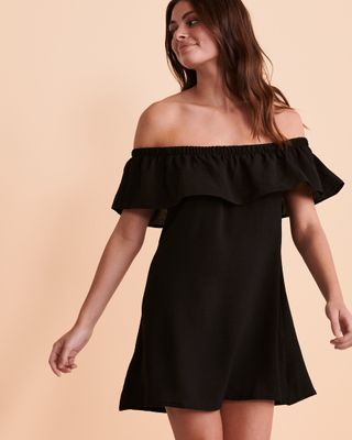 Aritzia off hotsell the shoulder dress