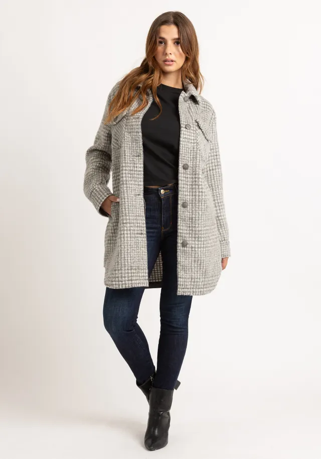 Outerwear | Willowbrook Shopping Centre