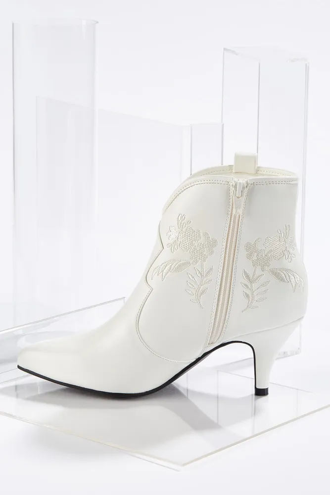 Wide width outlet white booties