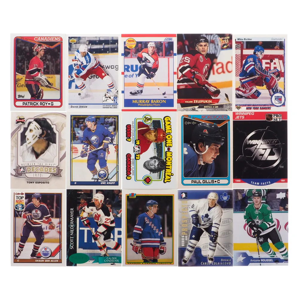Dollarama Hockey Trading Cards 15PK Case of 36 The Pen Centre