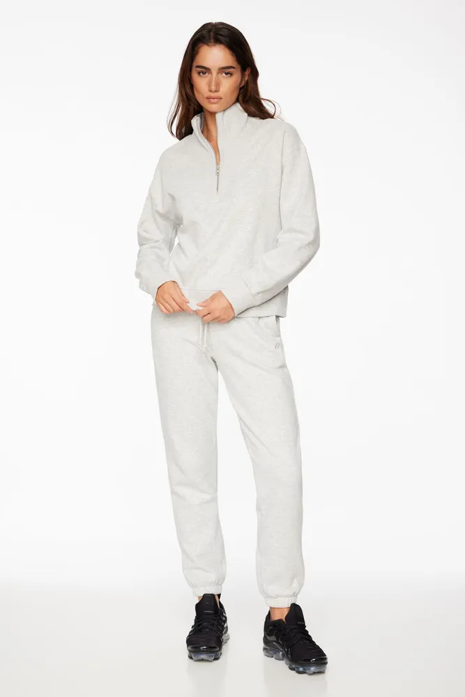 Dynamite joggers top