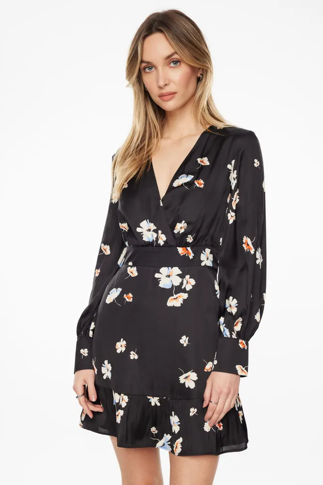 Dynamite long on sale sleeve dress
