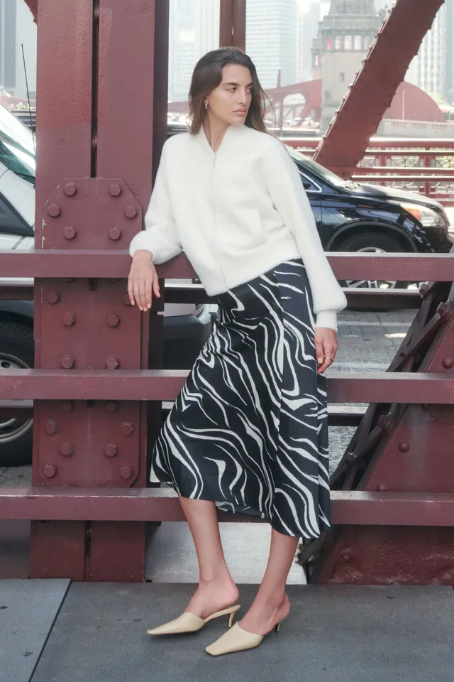 Satin midi clearance skirt dynamite