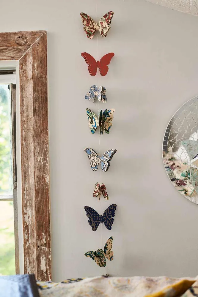 Paper butterfly deals garland