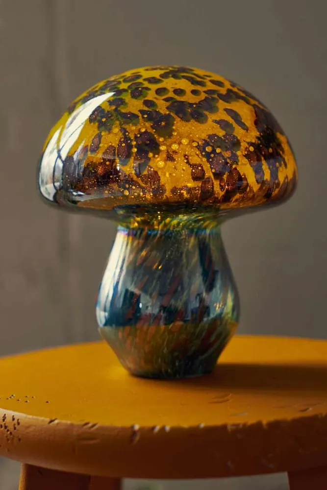 Glass top mushroom light