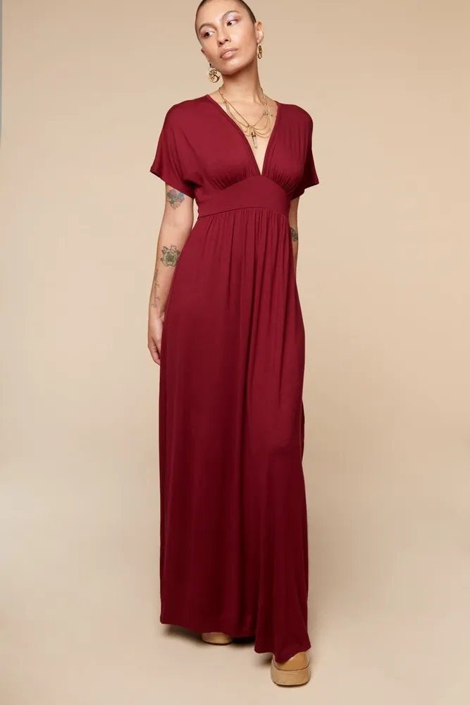 Wine maxi dress with sleeves new arrivals