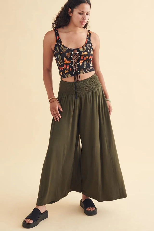 Earth Bound Trading June Bug Barcelona Pants | Hamilton Place