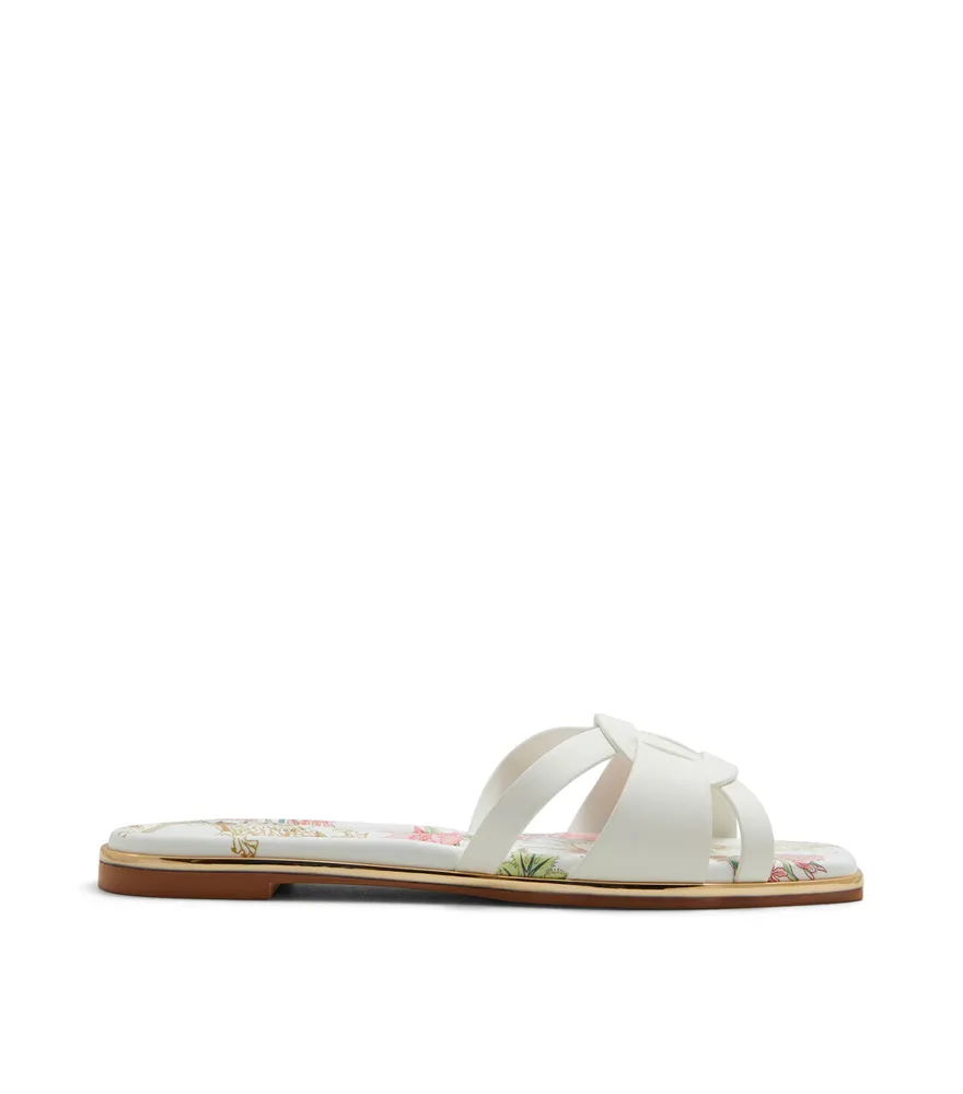 Sandalias en palacio on sale de hierro