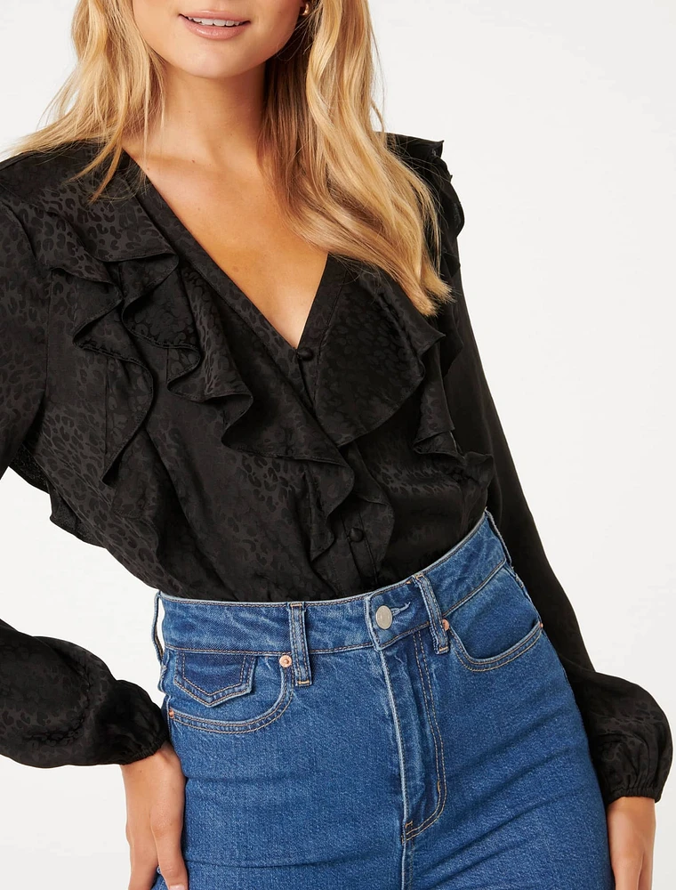 Crêpe Shirt-style Blouse with Breast Pocket in Ecru - in the