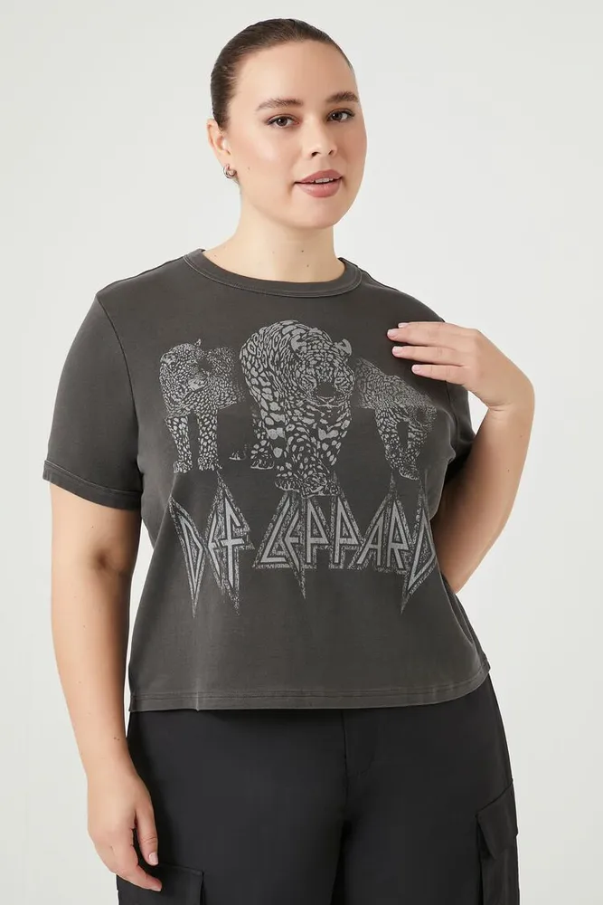 Forever 21 Women s Cropped Def Leppard T Shirt in Black White 2X